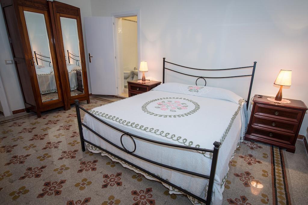 Bed And Breakfast La Torretta Гаета Номер фото