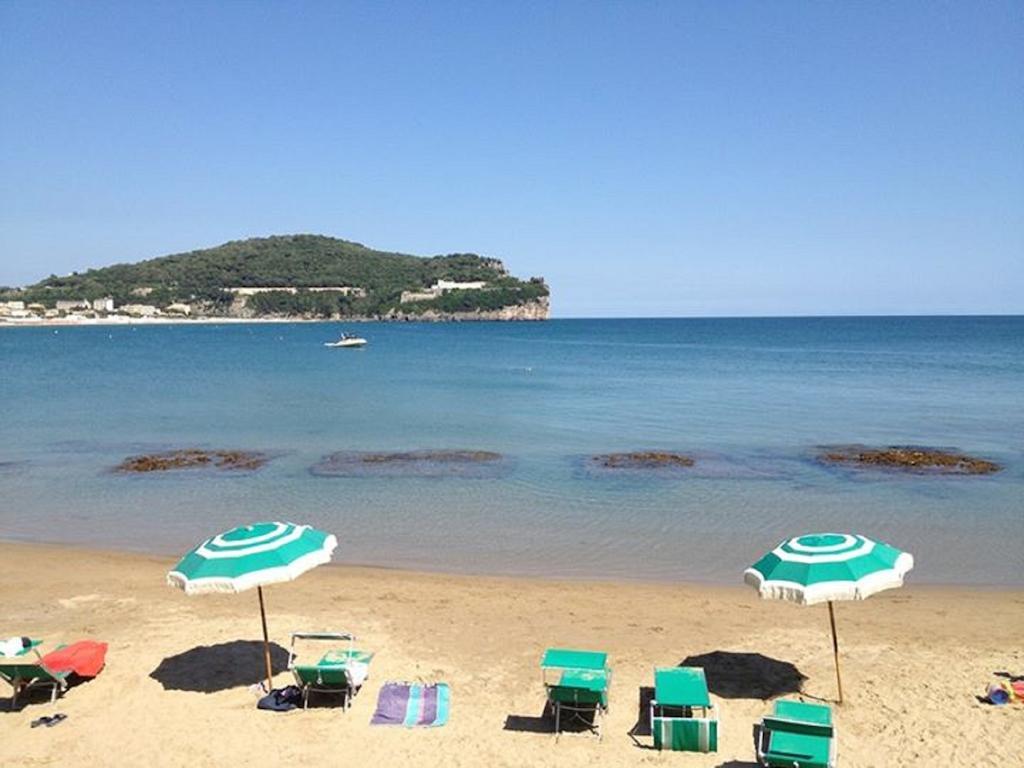 Bed And Breakfast La Torretta Гаета Екстер'єр фото