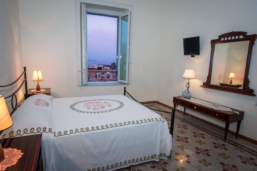 Bed And Breakfast La Torretta Гаета Номер фото